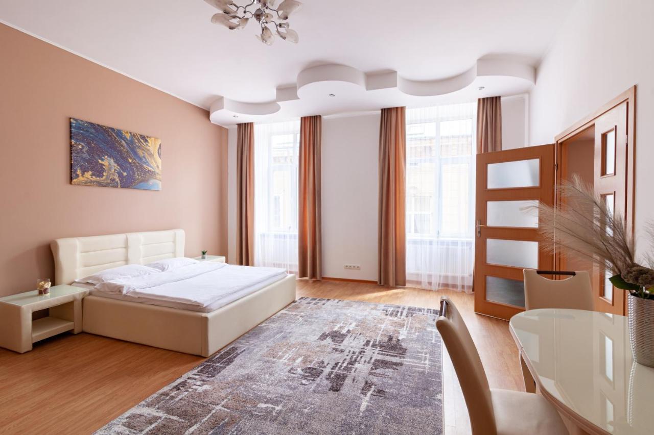 Leogrand Apartments Svobody 33 Lviv Eksteriør bilde