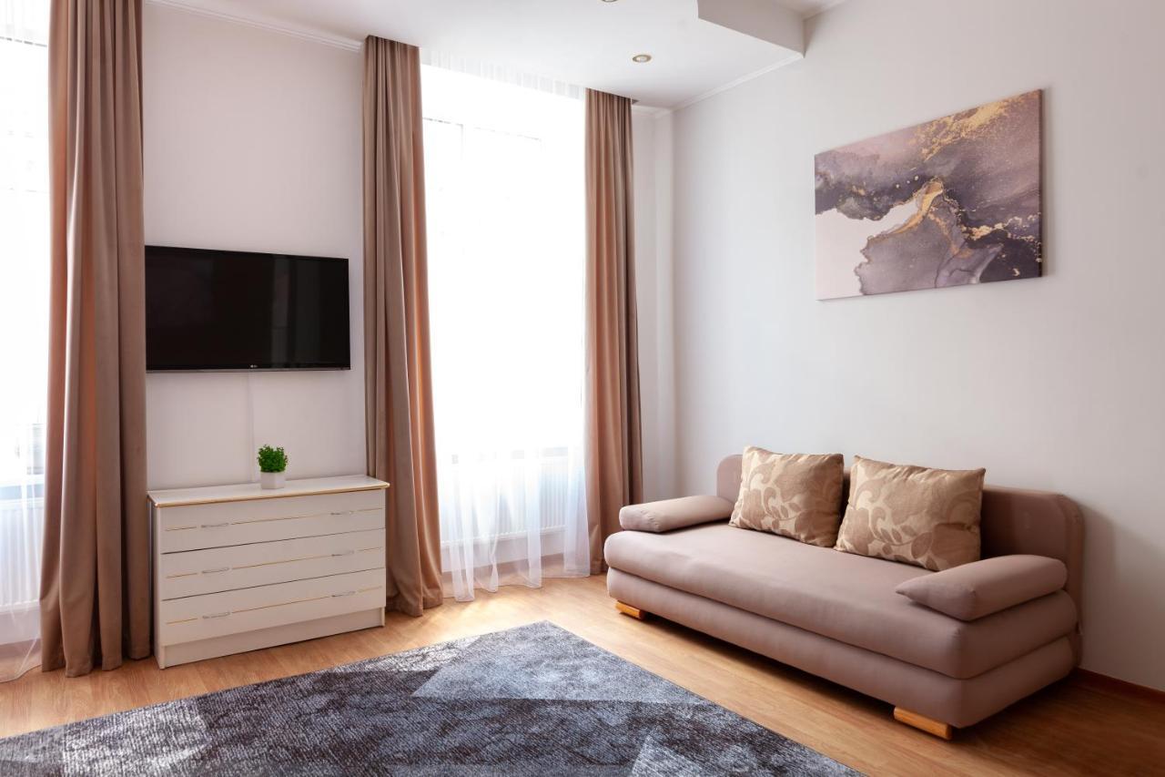 Leogrand Apartments Svobody 33 Lviv Eksteriør bilde