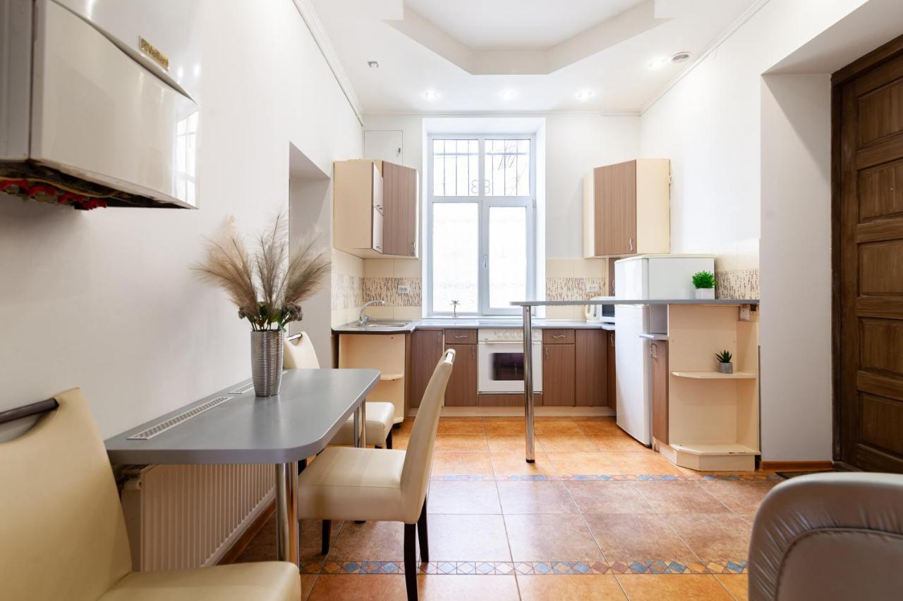 Leogrand Apartments Svobody 33 Lviv Eksteriør bilde